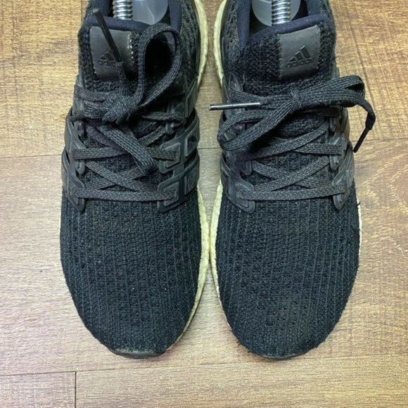 Womens Adidas UltraBoost 4.0 Core Black Running Athletic Gym Shoes‎ Size 7.5 GUC - Picture 3 of 8